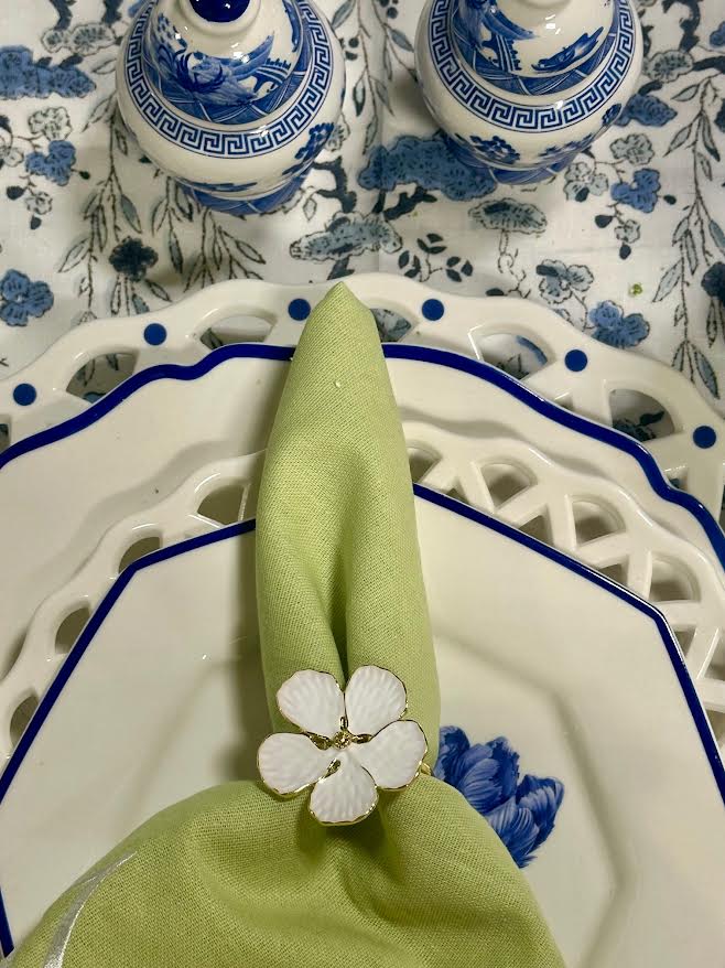 The White Flower Napkin Ring – Set of Four