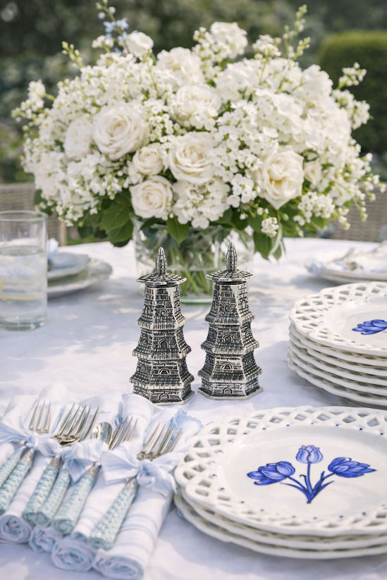 Blue Tulip Lattice Plate